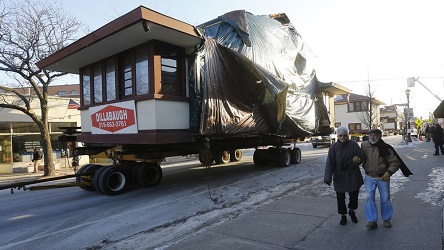 wilmette home moves slow